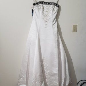 Alfred Angelo Wedding Gown